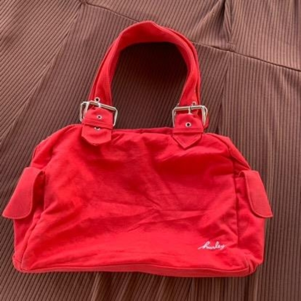 Hurley Red Shoulder Bag Sporty Casual Design